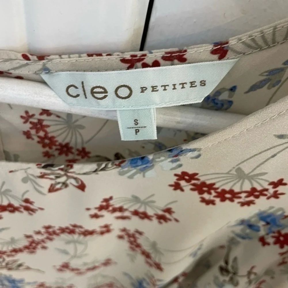 Cleo Petites Beige Floral Print Blouse With Ruffles Trim - Picture 8 of 9